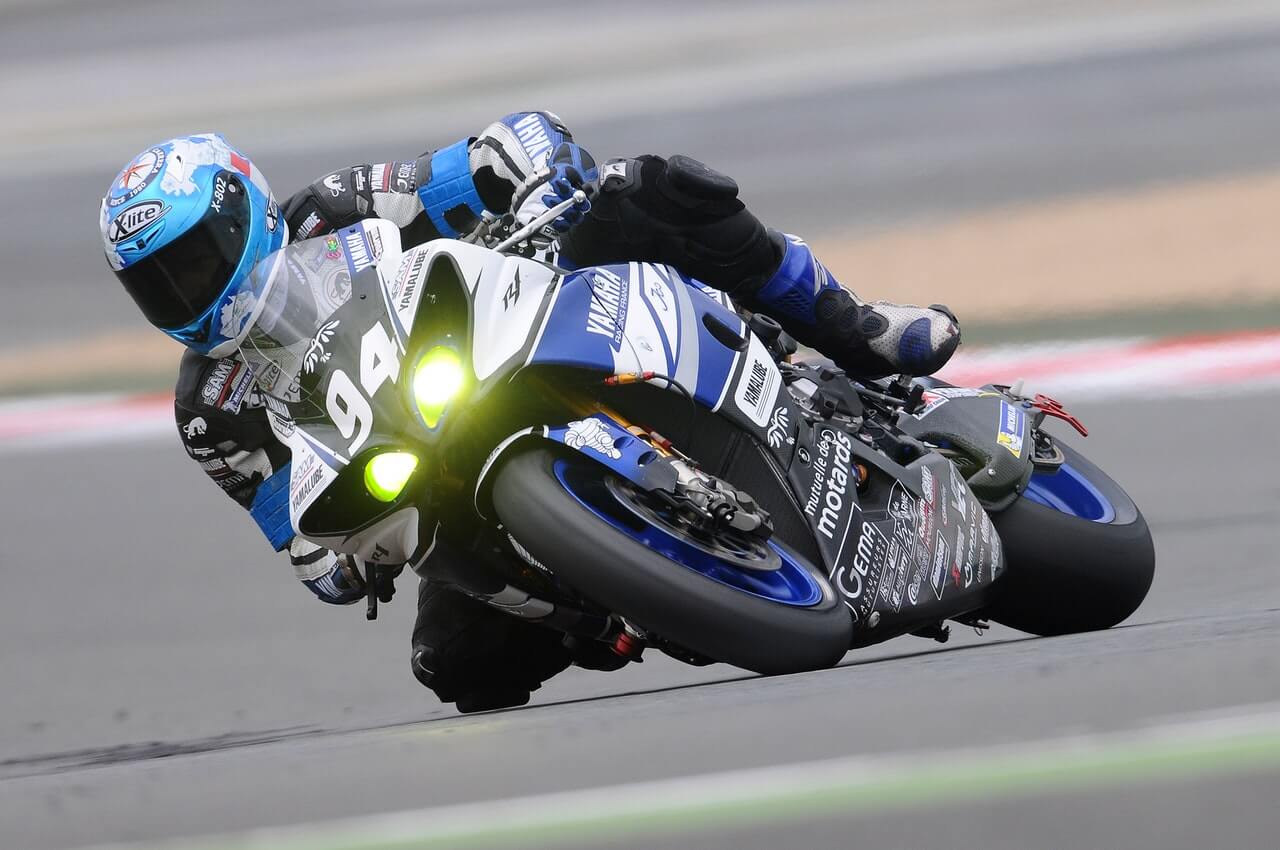 motorcycle racer racing race speed 39693